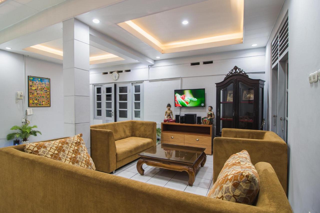 Apartamento Ndalem Sarengat Yogyakarta Exterior foto